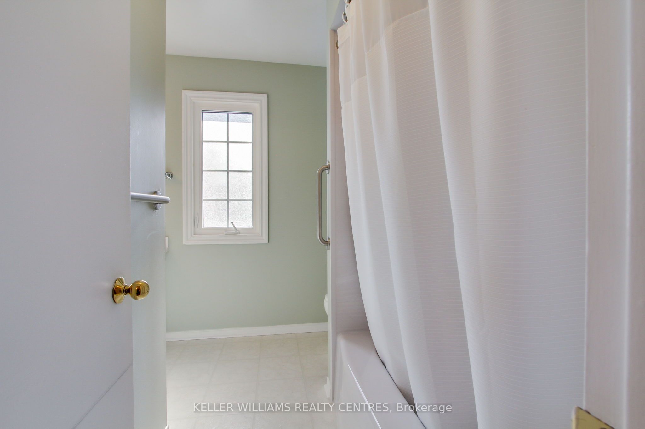 Photo 55 of 889 Clancey Crescent, Newmarket, Gorham-College Manor — HOMEH