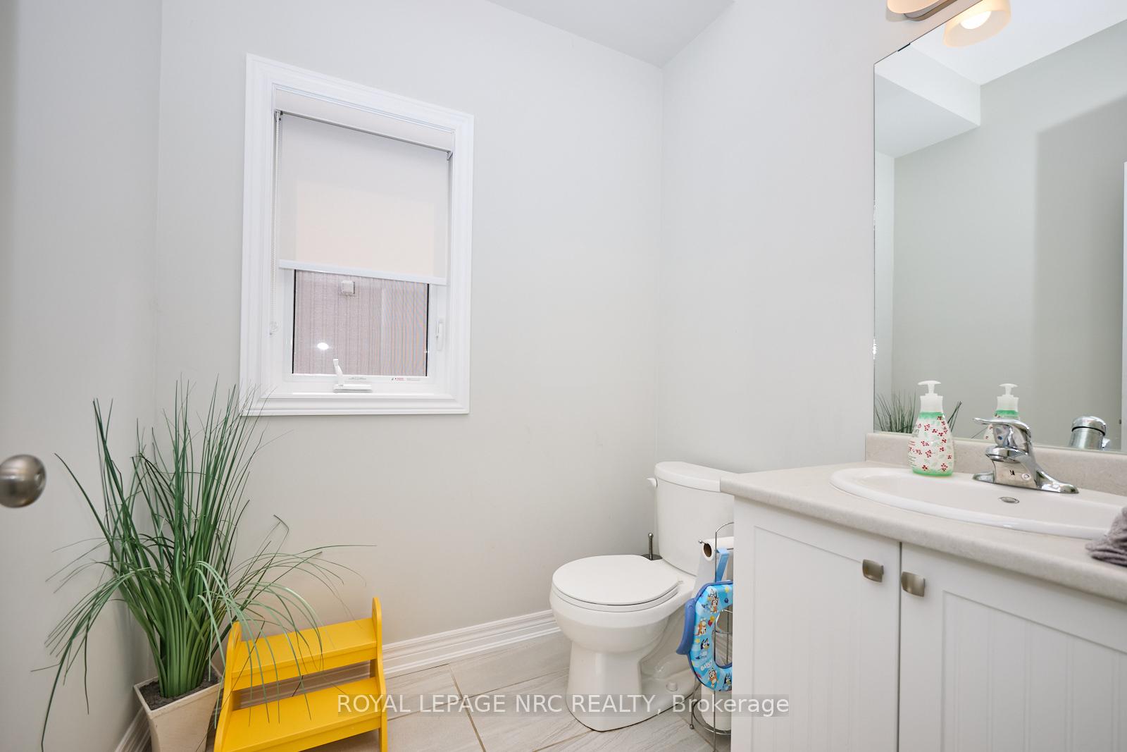 Photo 17 of 31 Barker Parkway, Thorold, Rolling Meadows — HOMEH