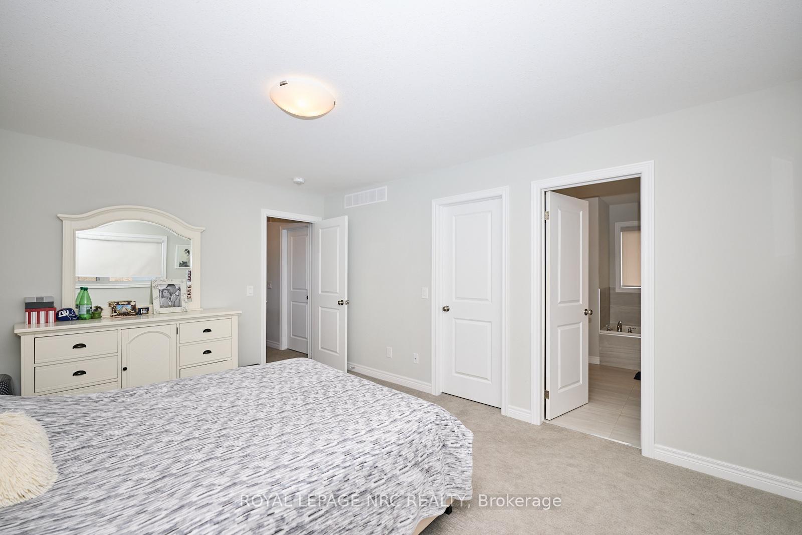 Photo 20 of 31 Barker Parkway, Thorold, Rolling Meadows — HOMEH