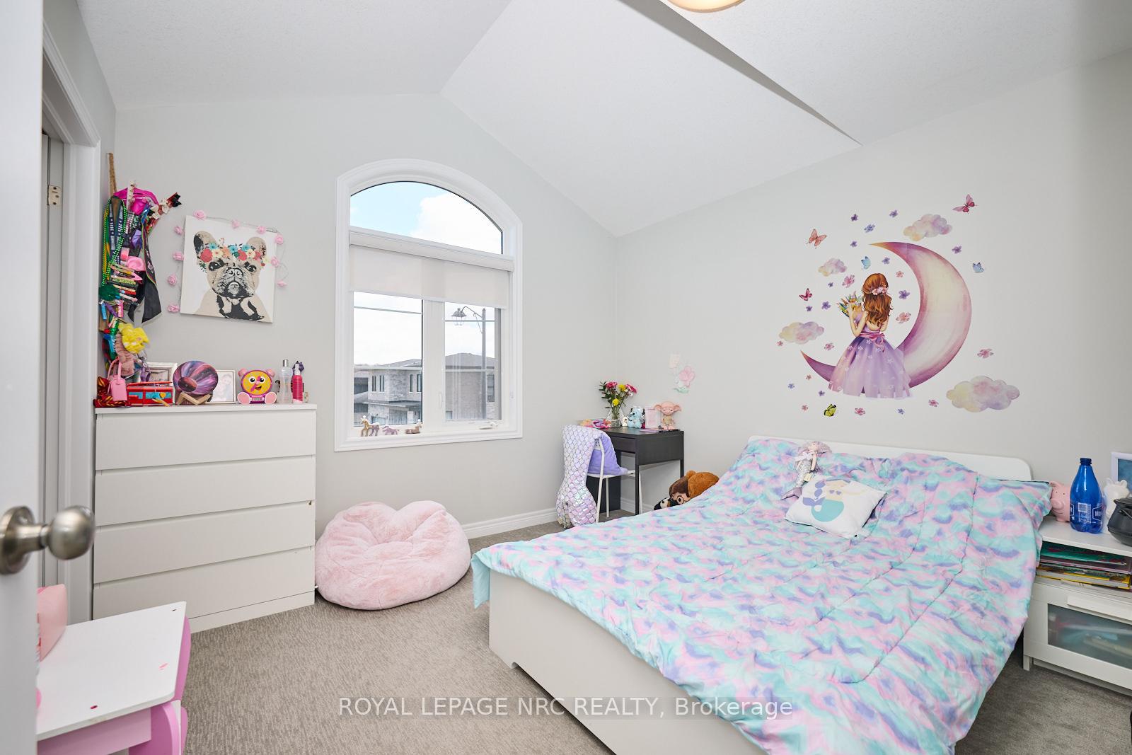 Photo 24 of 31 Barker Parkway, Thorold, Rolling Meadows — HOMEH
