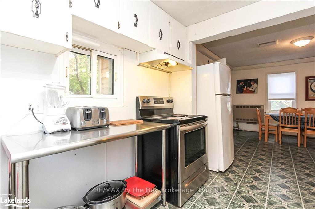 Photo 15 of 322 Armstrong Street, Tay, Port McNicoll — HOMEH