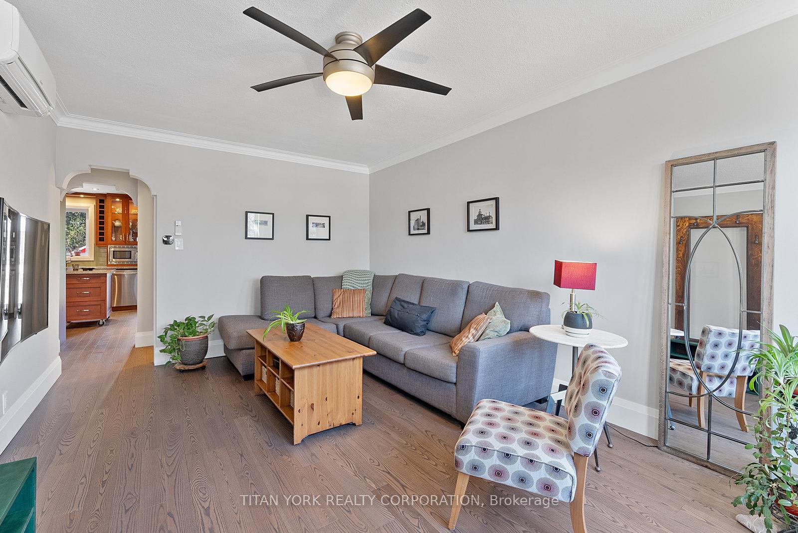Photo 2 of 2 Bracebridge Avenue, Toronto, Woodbine-Lumsden — HOMEH