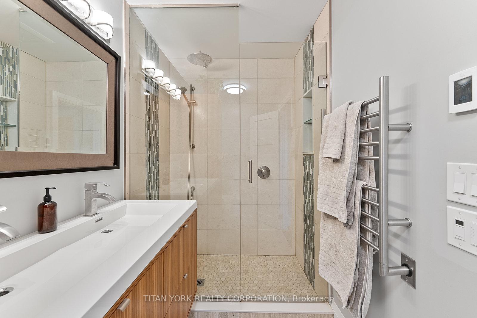 Photo 11 of 2 Bracebridge Avenue, Toronto, Woodbine-Lumsden — HOMEH