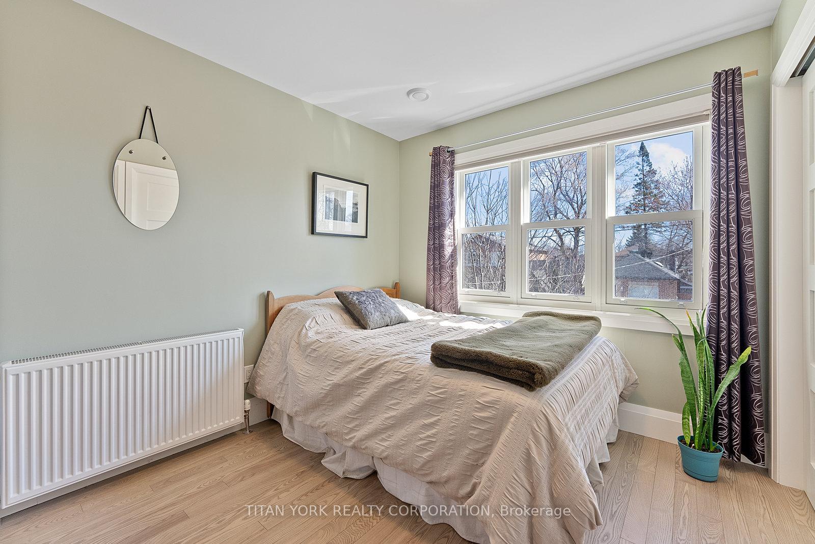 Photo 12 of 2 Bracebridge Avenue, Toronto, Woodbine-Lumsden — HOMEH