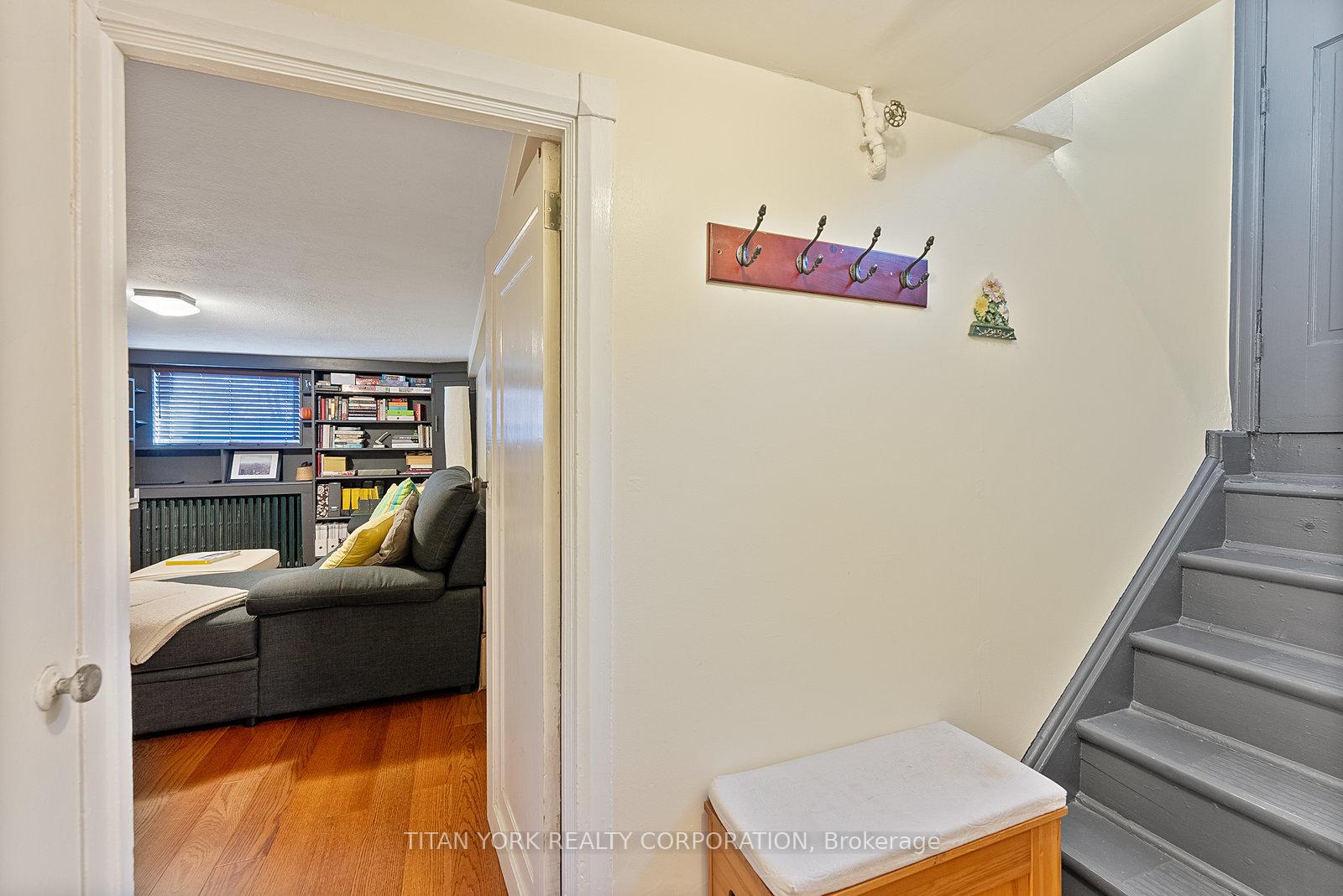 Photo 17 of 2 Bracebridge Avenue, Toronto, Woodbine-Lumsden — HOMEH