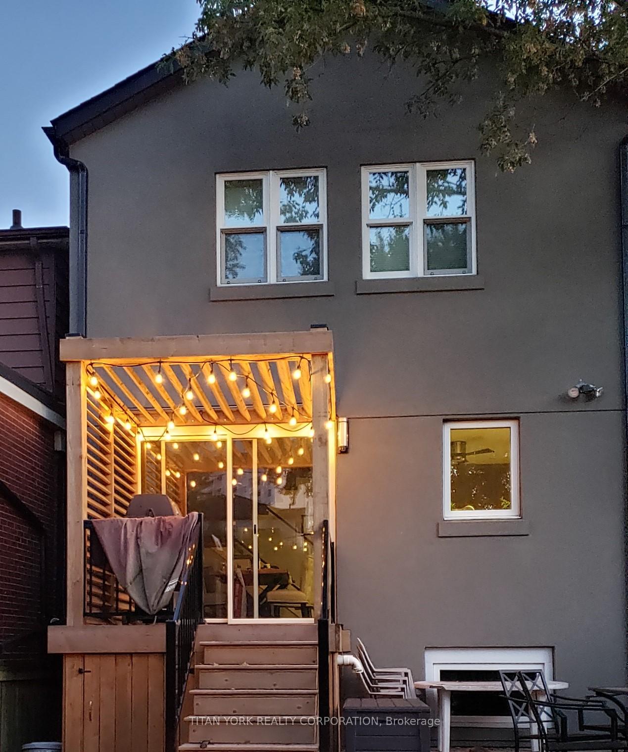 Photo 25 of 2 Bracebridge Avenue, Toronto, Woodbine-Lumsden — HOMEH