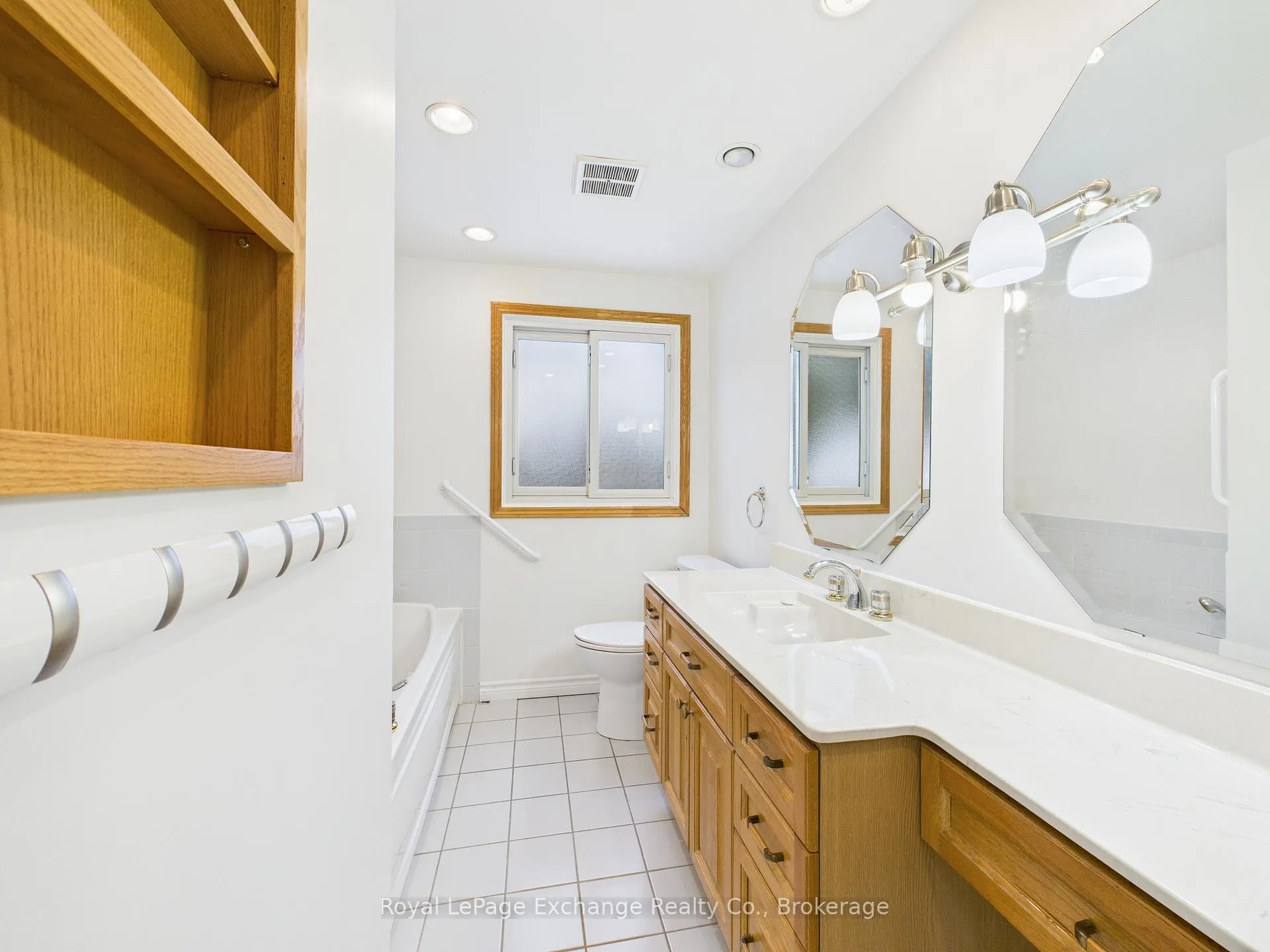Photo 9 of 673 Scott Street, Kincardine — HOMEH