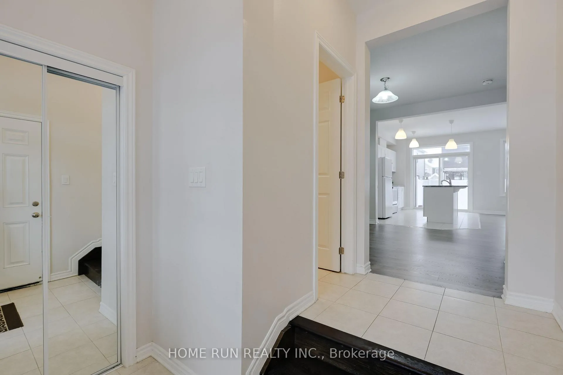 Photo 5 of 522 Cope Drive, Ottawa, Kanata - Emerald Meadows/Trailwest — HOMEH