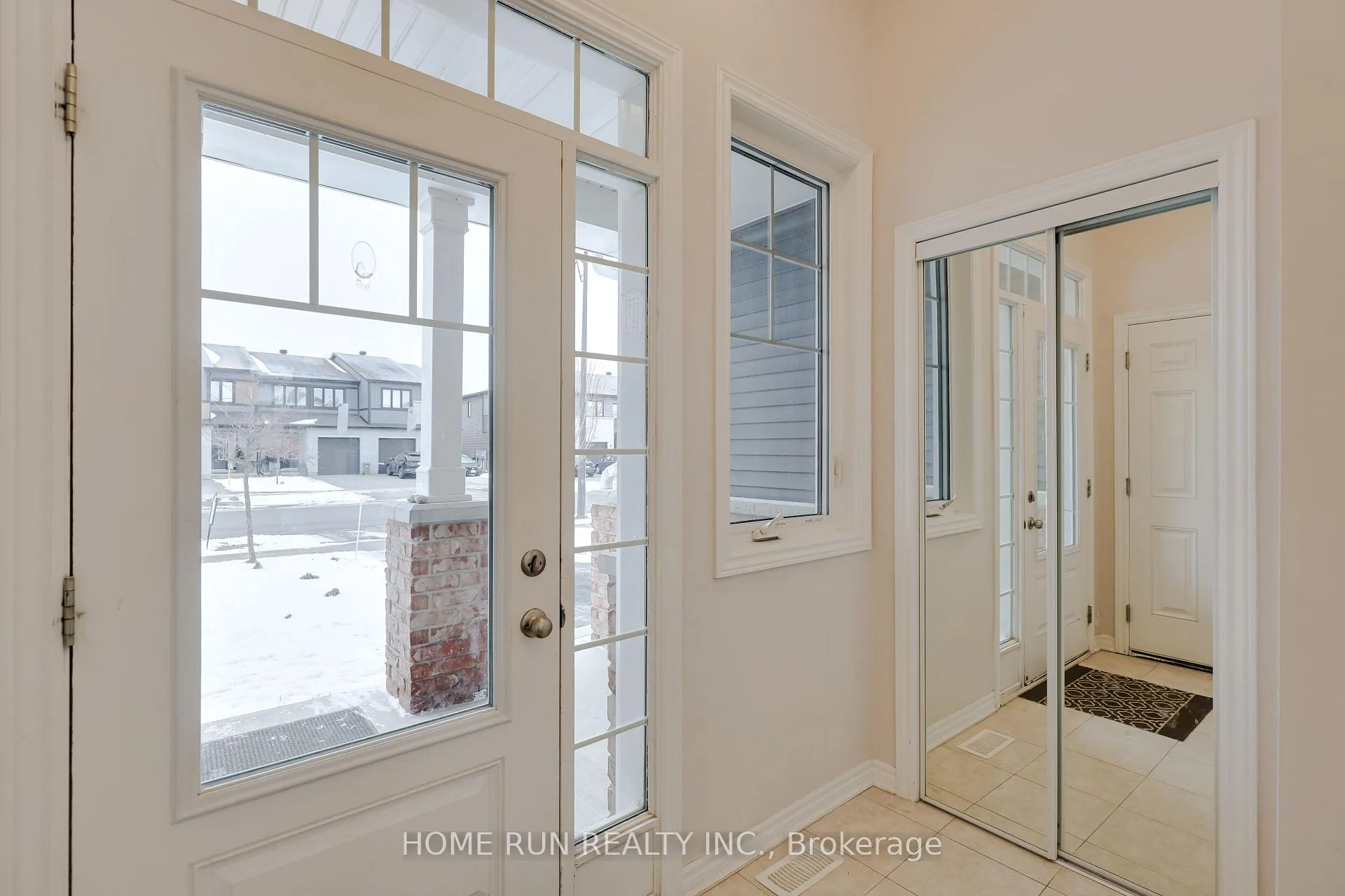 Photo 6 of 522 Cope Drive, Ottawa, Kanata - Emerald Meadows/Trailwest — HOMEH
