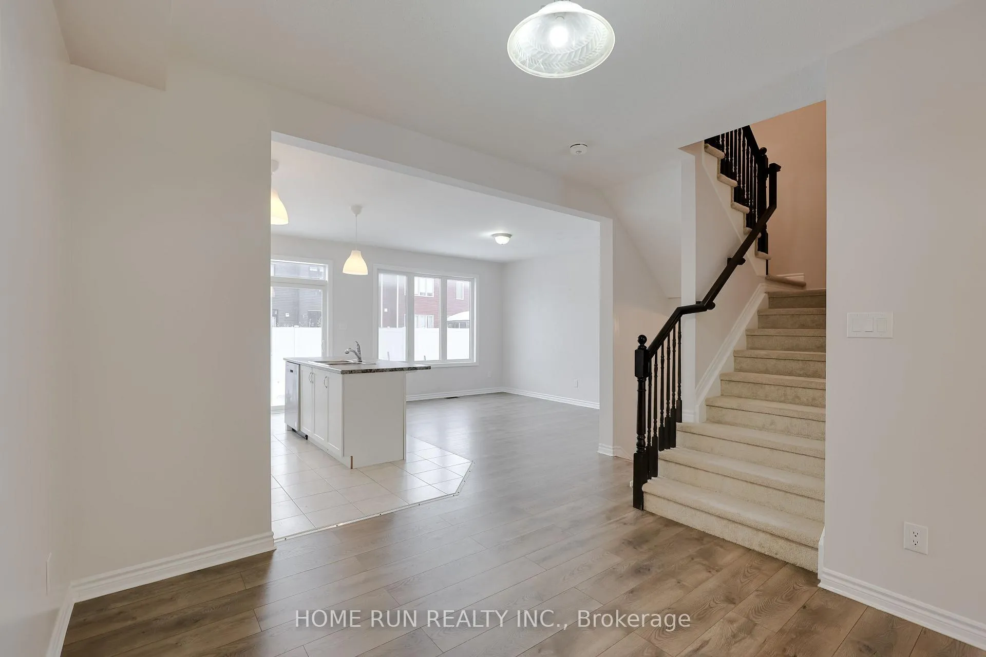 Photo 12 of 522 Cope Drive, Ottawa, Kanata - Emerald Meadows/Trailwest — HOMEH