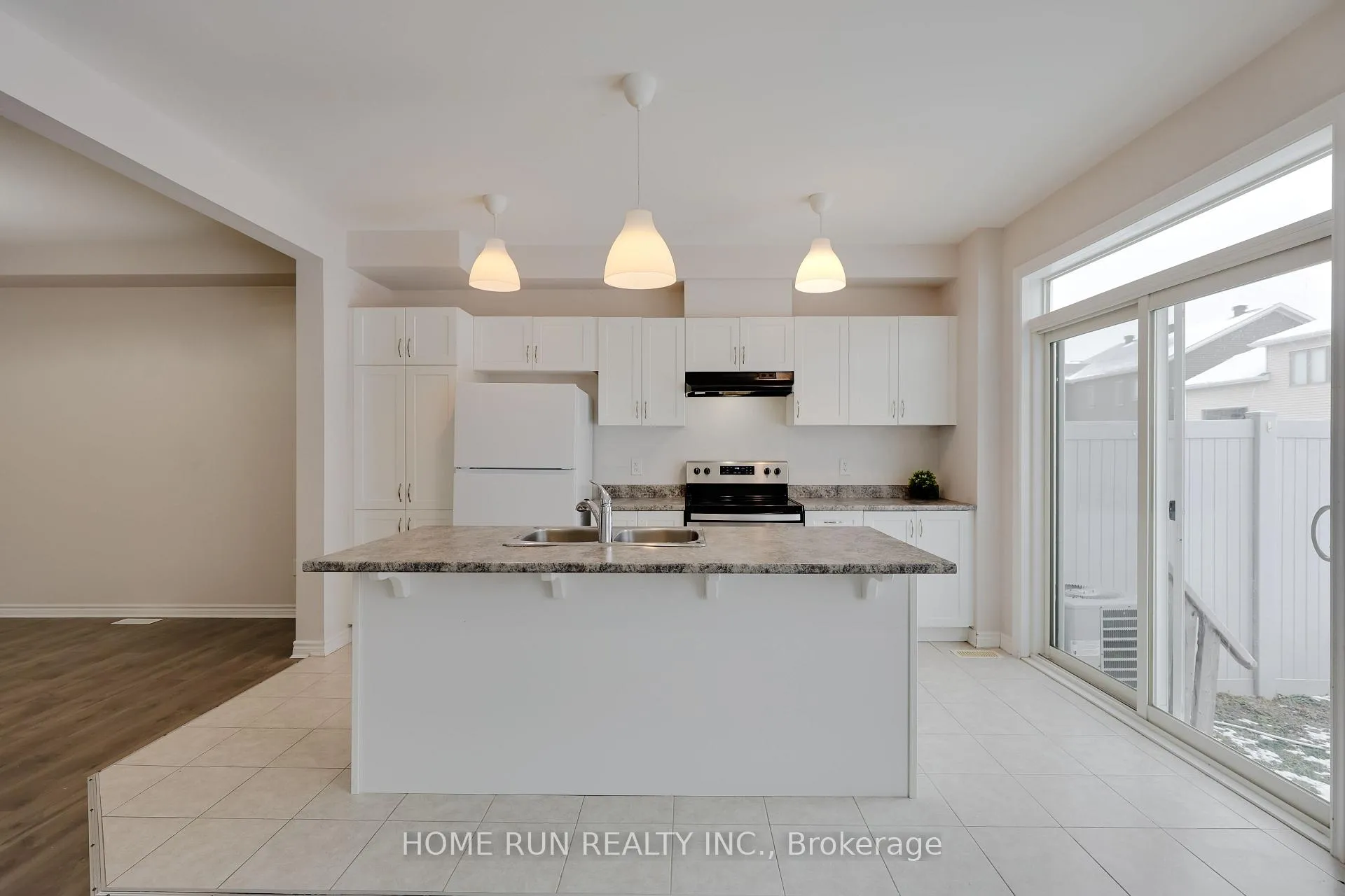 Photo 17 of 522 Cope Drive, Ottawa, Kanata - Emerald Meadows/Trailwest — HOMEH