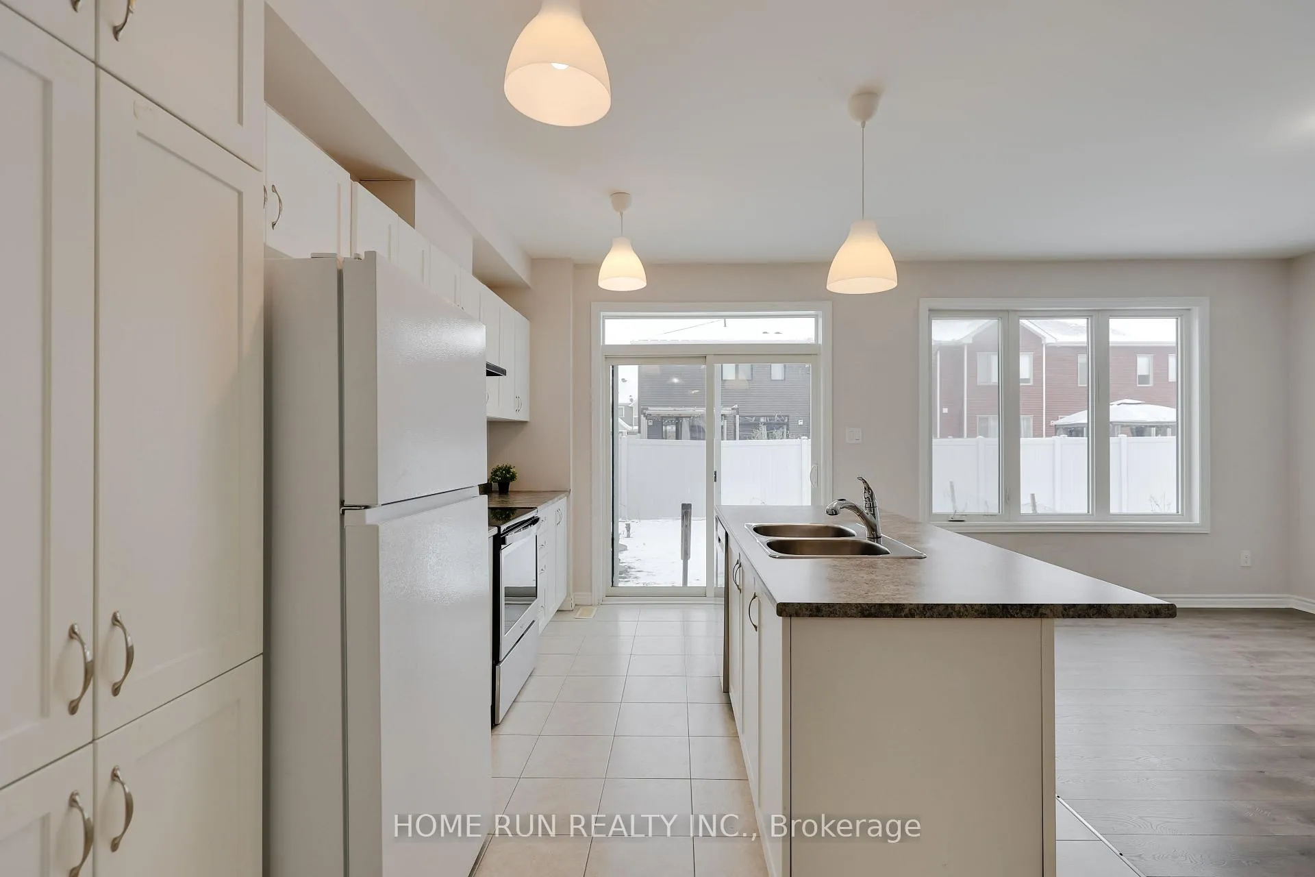 Photo 18 of 522 Cope Drive, Ottawa, Kanata - Emerald Meadows/Trailwest — HOMEH