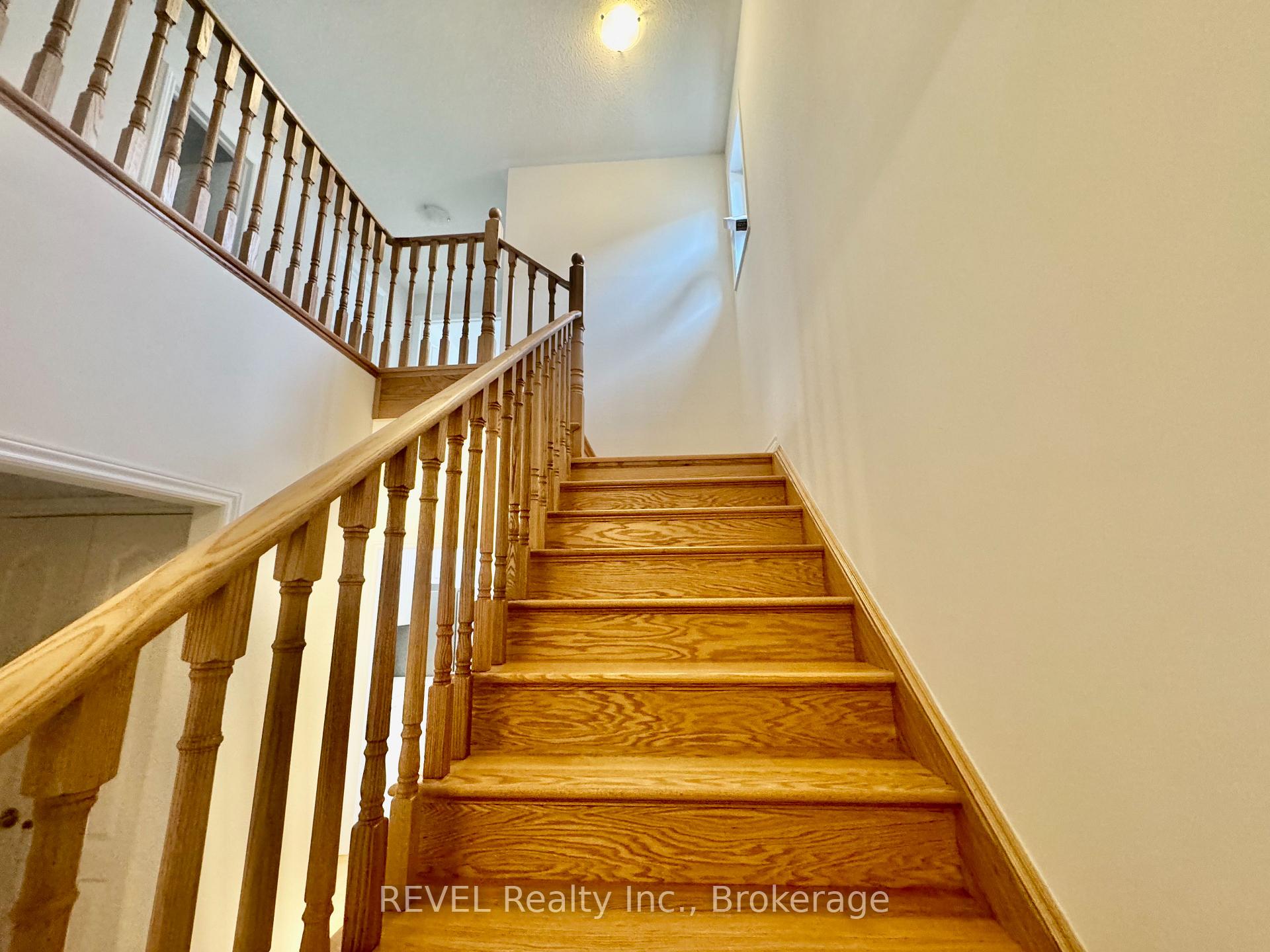 Photo 5 of 250 Palace Street, Thorold, Thorold Downtown — HOMEH
