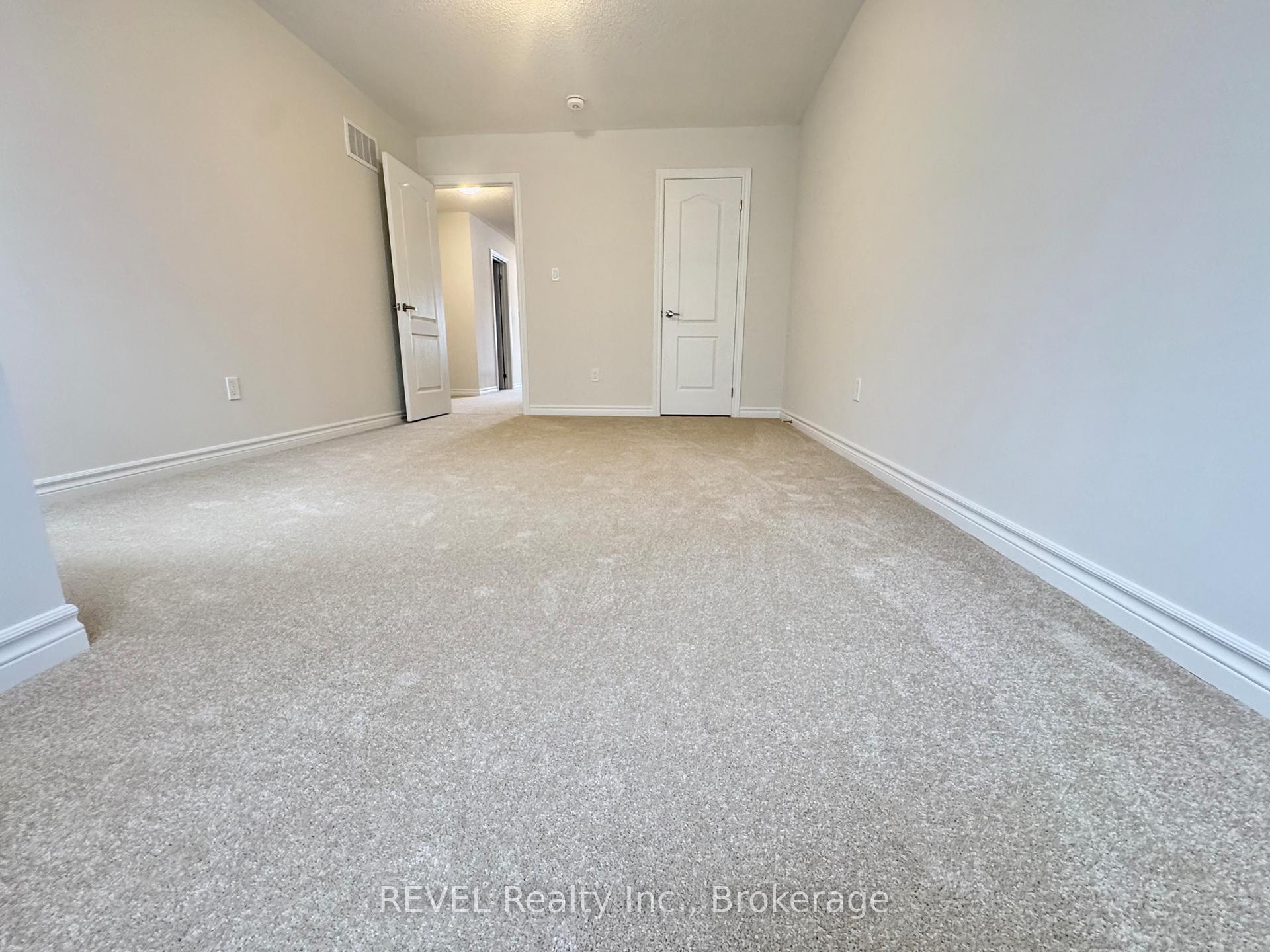 Photo 38 of 250 Palace Street, Thorold, Thorold Downtown — HOMEH