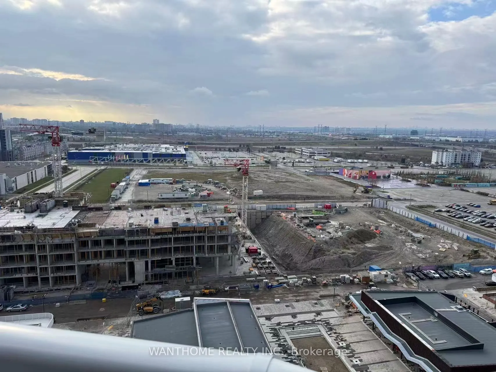 Photo 3 of Unit 1712, 8 Interchange Way, Vaughan, Vaughan Corporate Centre — HOMEH