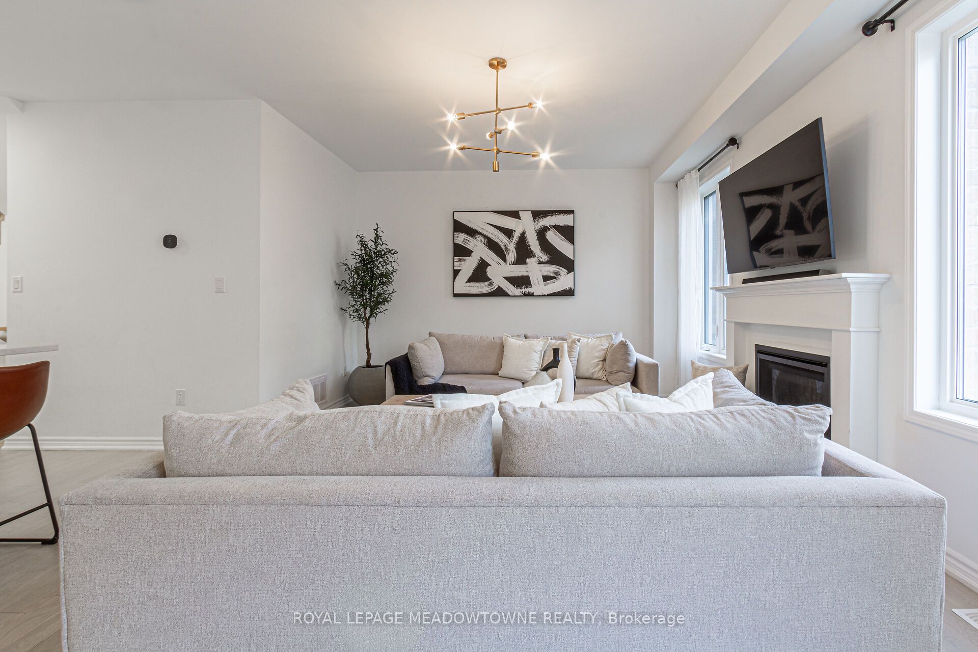 Photo 49 of 134 Yates Drive, Milton, Cobban — HOMEH