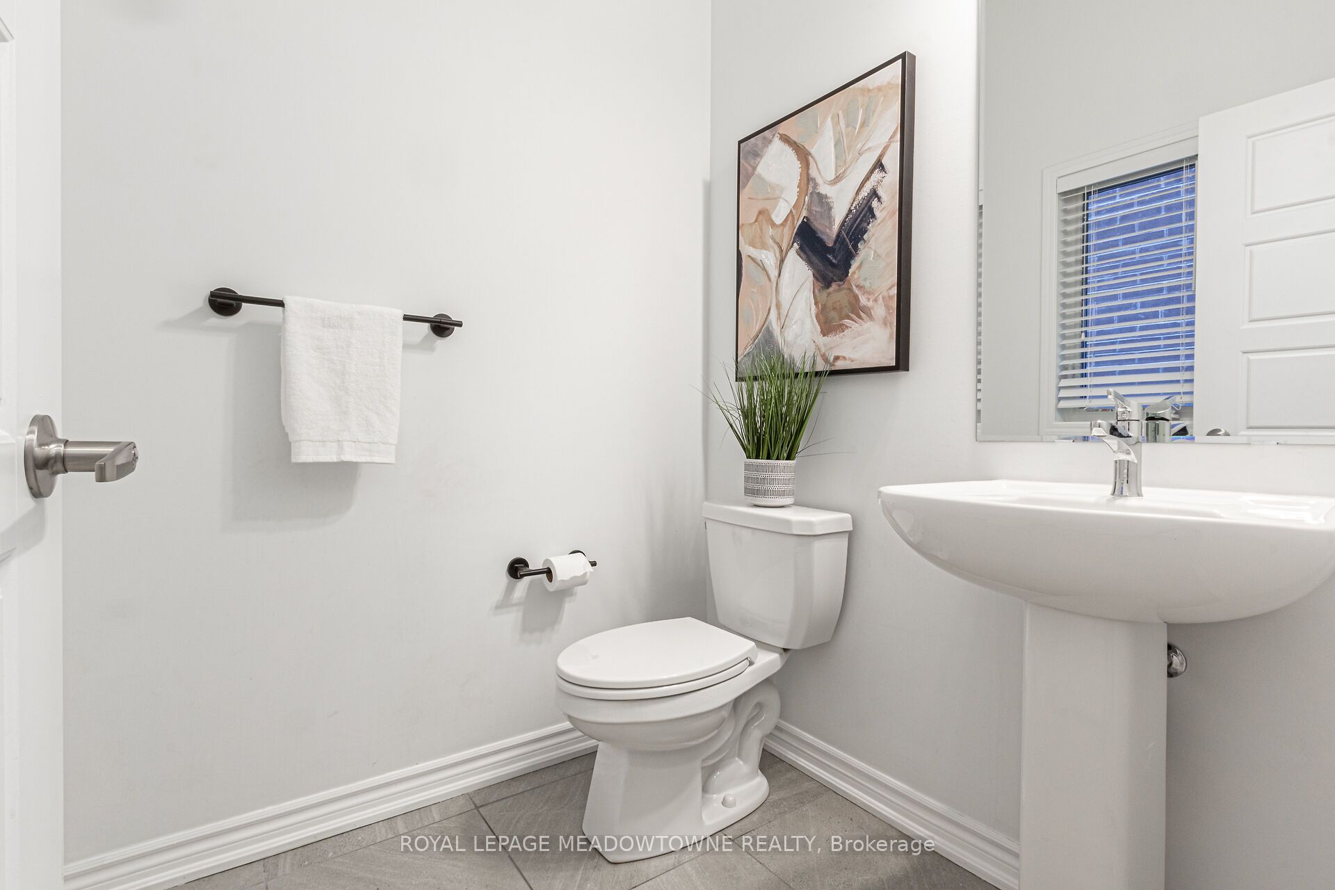 Photo 62 of 134 Yates Drive, Milton, Cobban — HOMEH