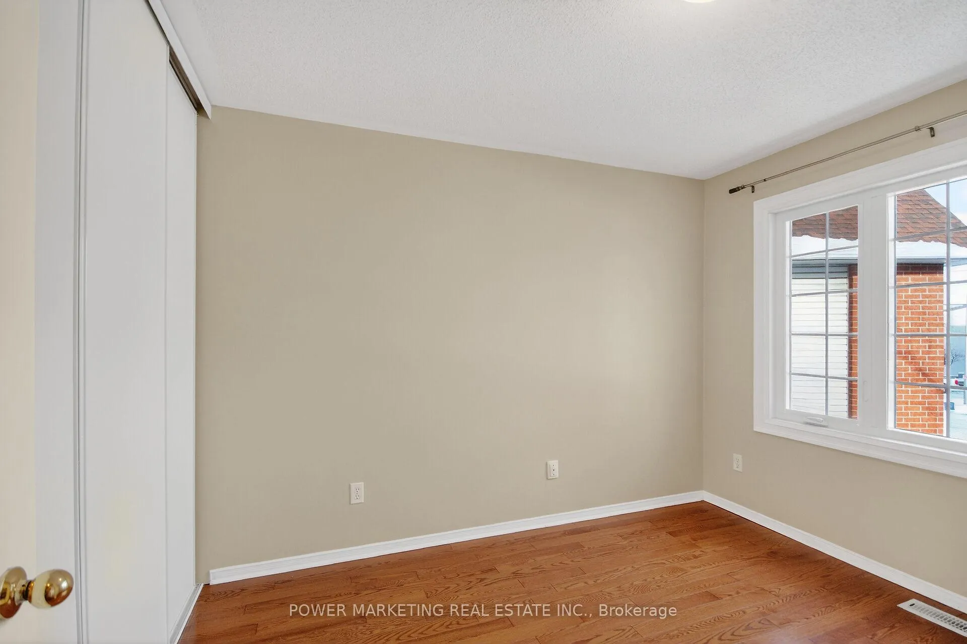 Photo 17 of 6410 Sablewood Place, Ottawa, Chapel Hill — HOMEH