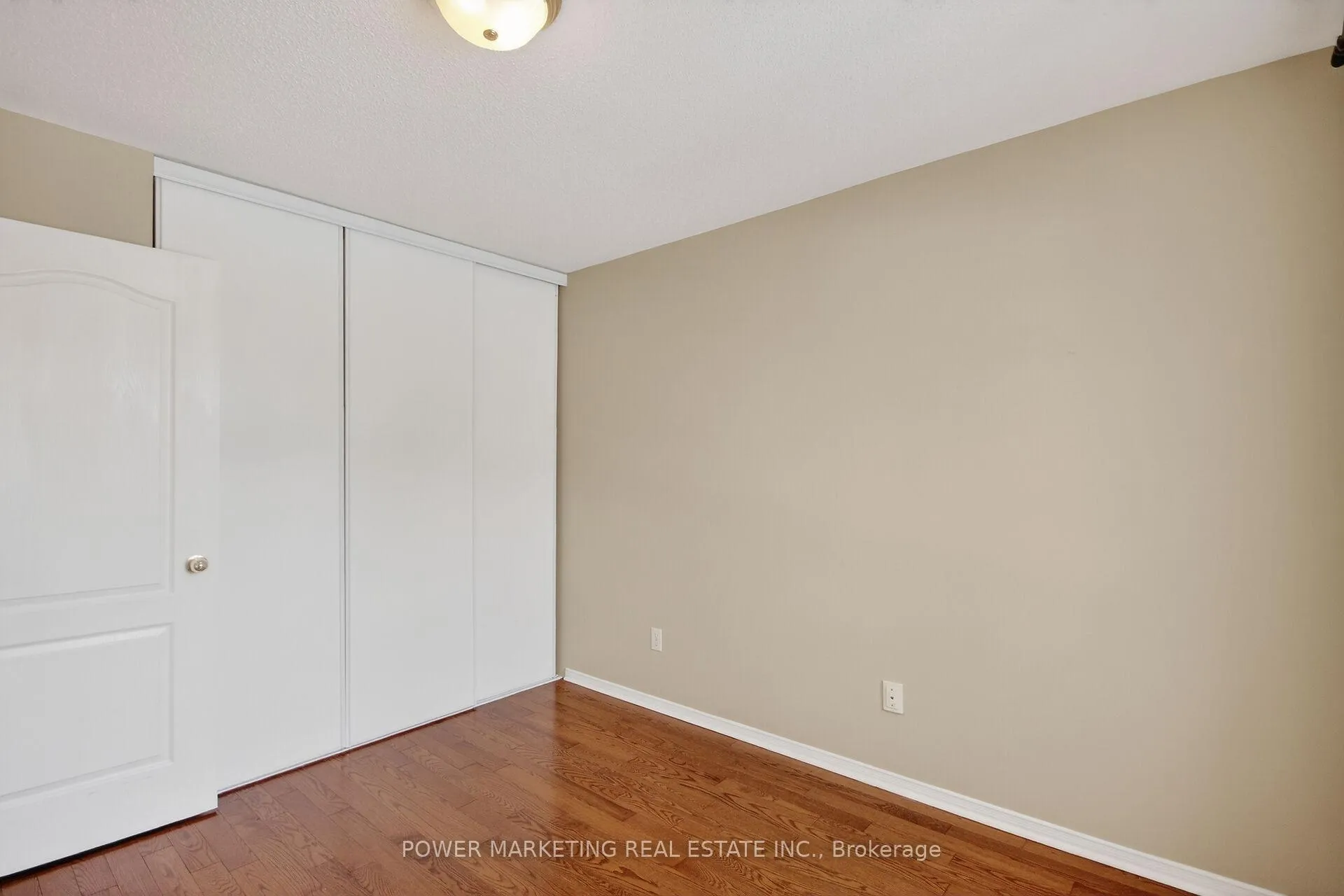 Photo 19 of 6410 Sablewood Place, Ottawa, Chapel Hill — HOMEH
