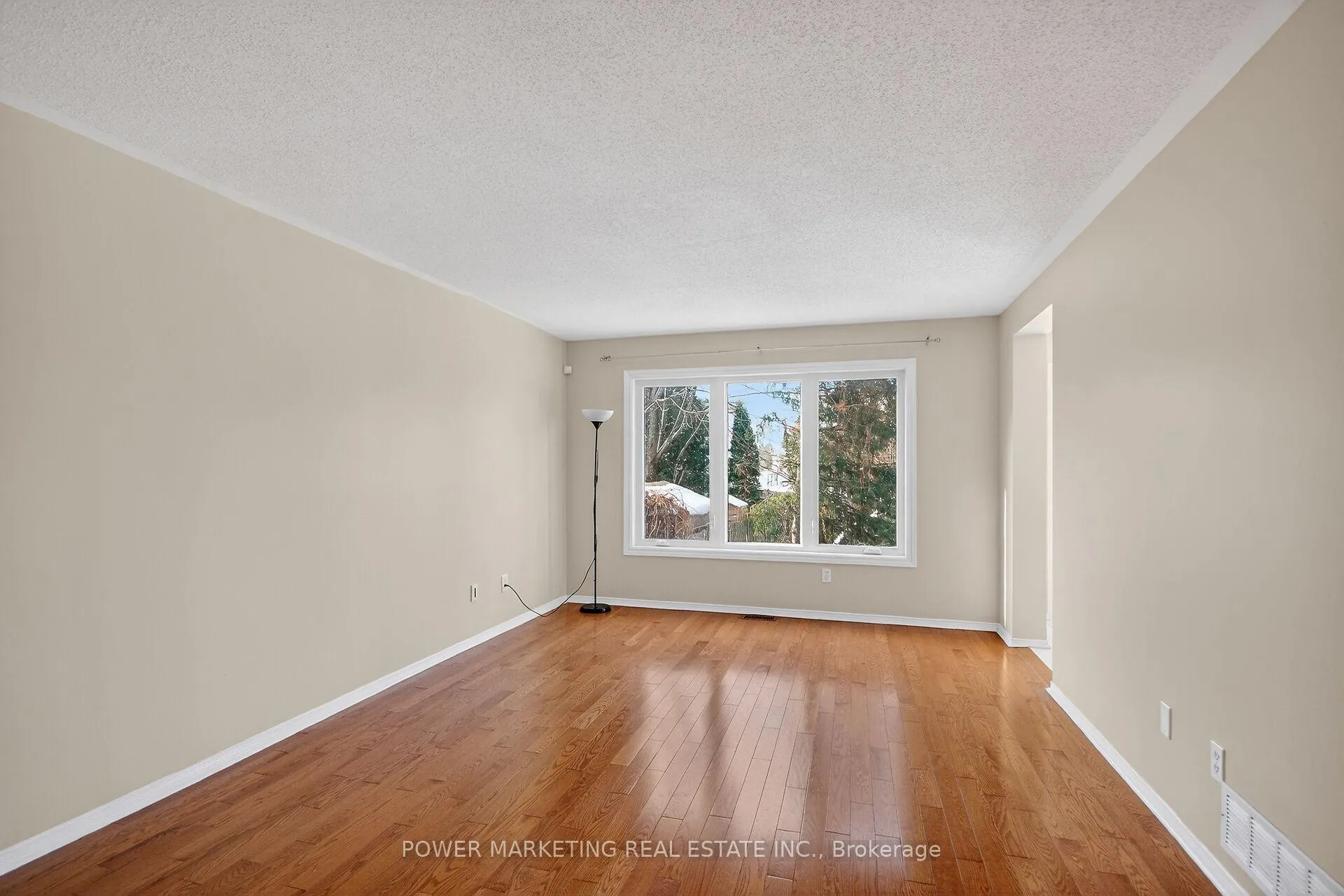Photo 28 of 6410 Sablewood Place, Ottawa, Chapel Hill — HOMEH