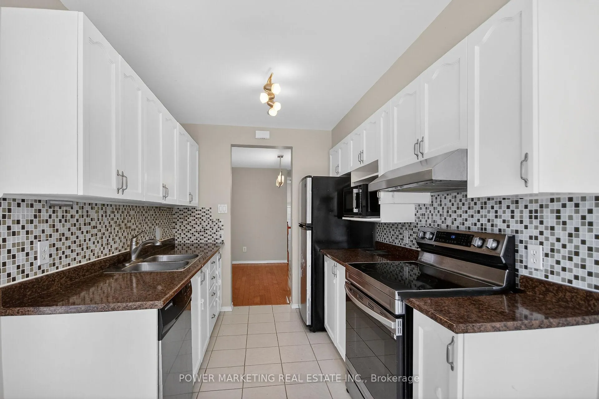 Photo 35 of 6410 Sablewood Place, Ottawa, Chapel Hill — HOMEH