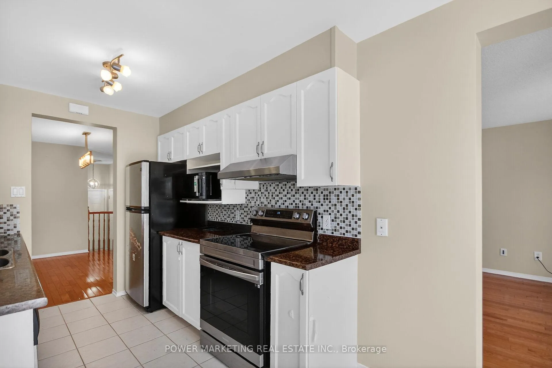 Photo 36 of 6410 Sablewood Place, Ottawa, Chapel Hill — HOMEH