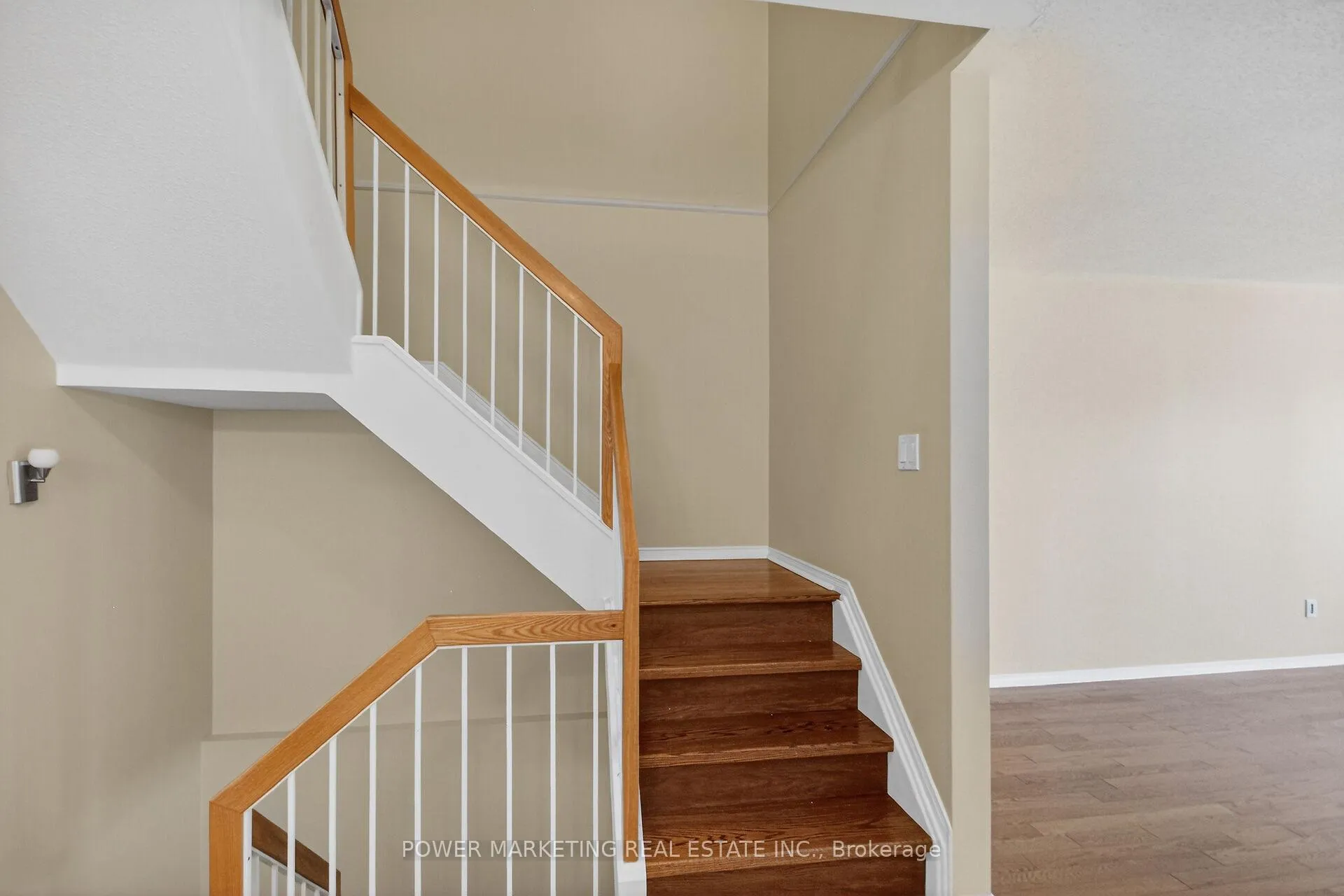 Photo 44 of 6410 Sablewood Place, Ottawa, Chapel Hill — HOMEH