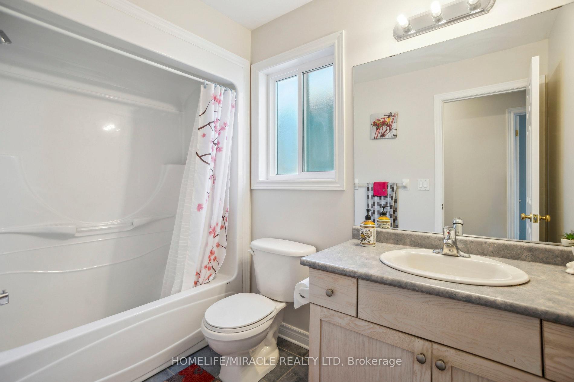 Photo 18 of 74 Raspberry Trail, Thorold, Confederation Heights — HOMEH