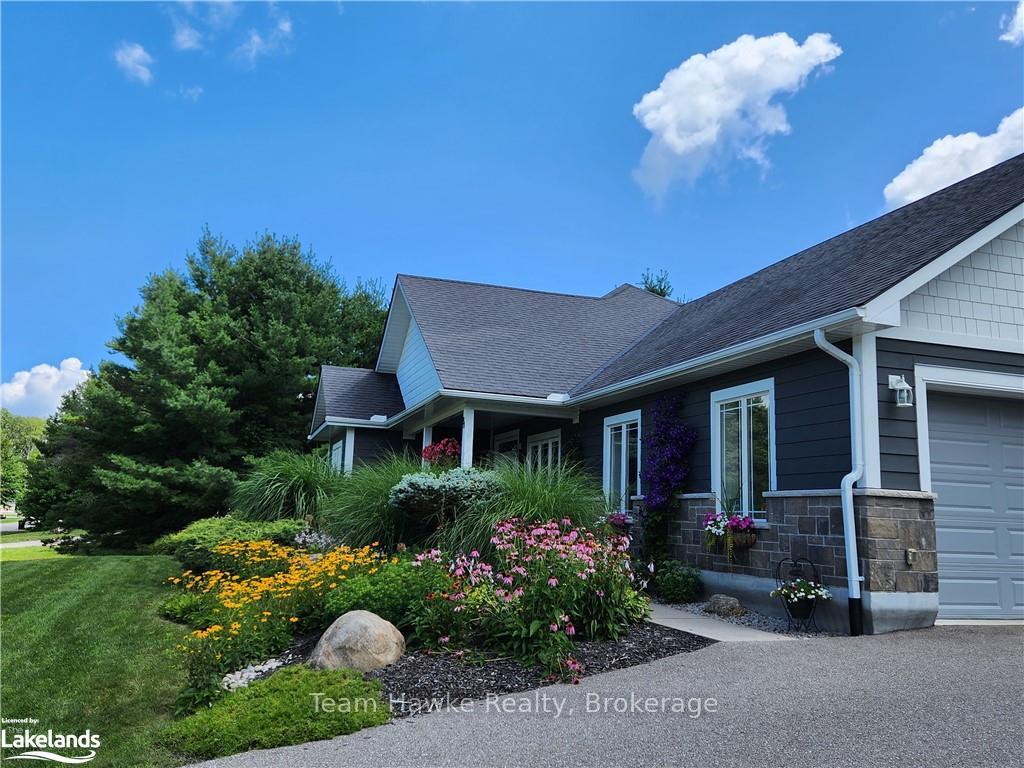 Photo 42 of 90 Windermere Circle, Tay, Rural Tay — HOMEH