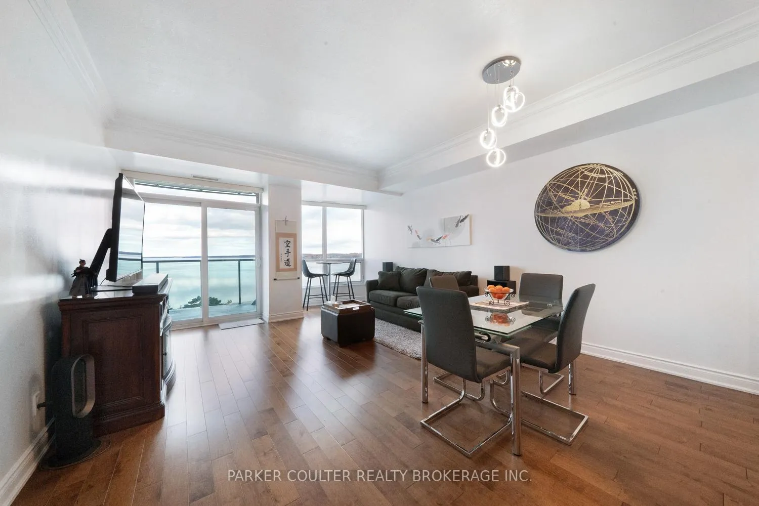 Photo 13 of Unit 707, 37 Ellen Street, Barrie, City Centre — HOMEH