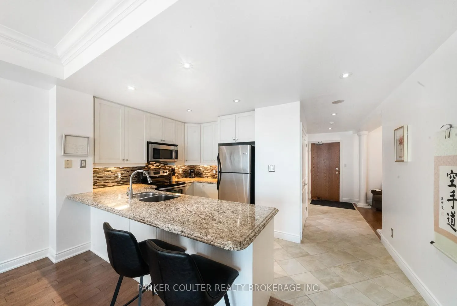 Photo 15 of Unit 707, 37 Ellen Street, Barrie, City Centre — HOMEH