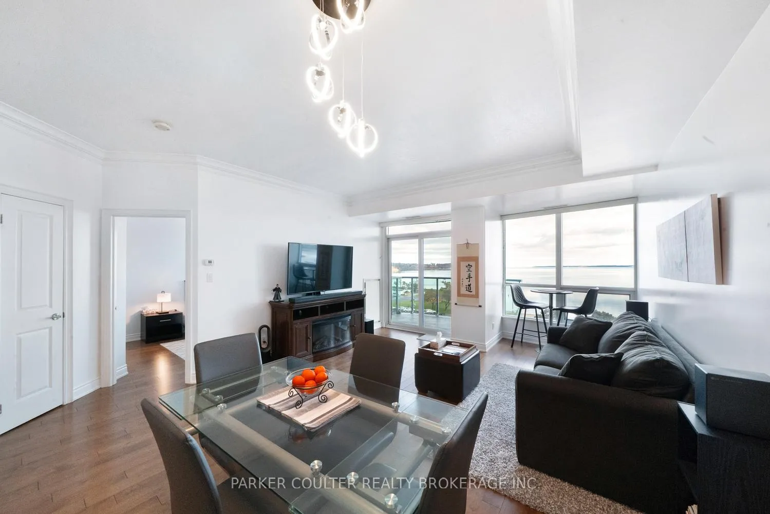 Photo 16 of Unit 707, 37 Ellen Street, Barrie, City Centre — HOMEH