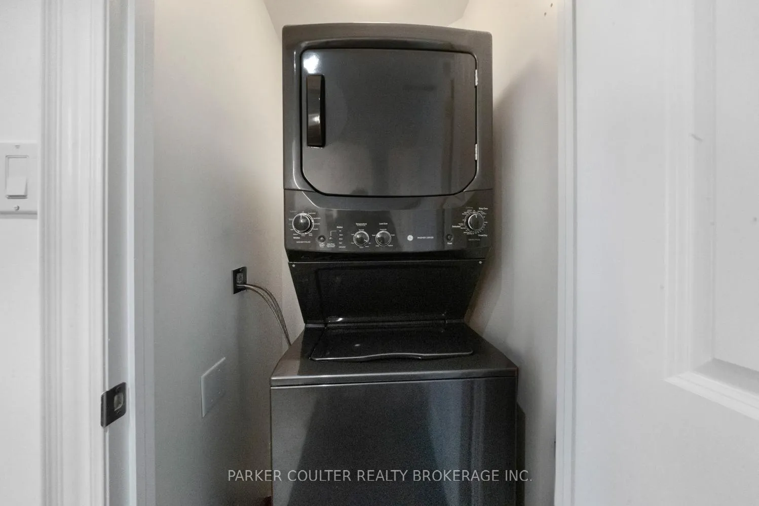 Photo 29 of Unit 707, 37 Ellen Street, Barrie, City Centre — HOMEH
