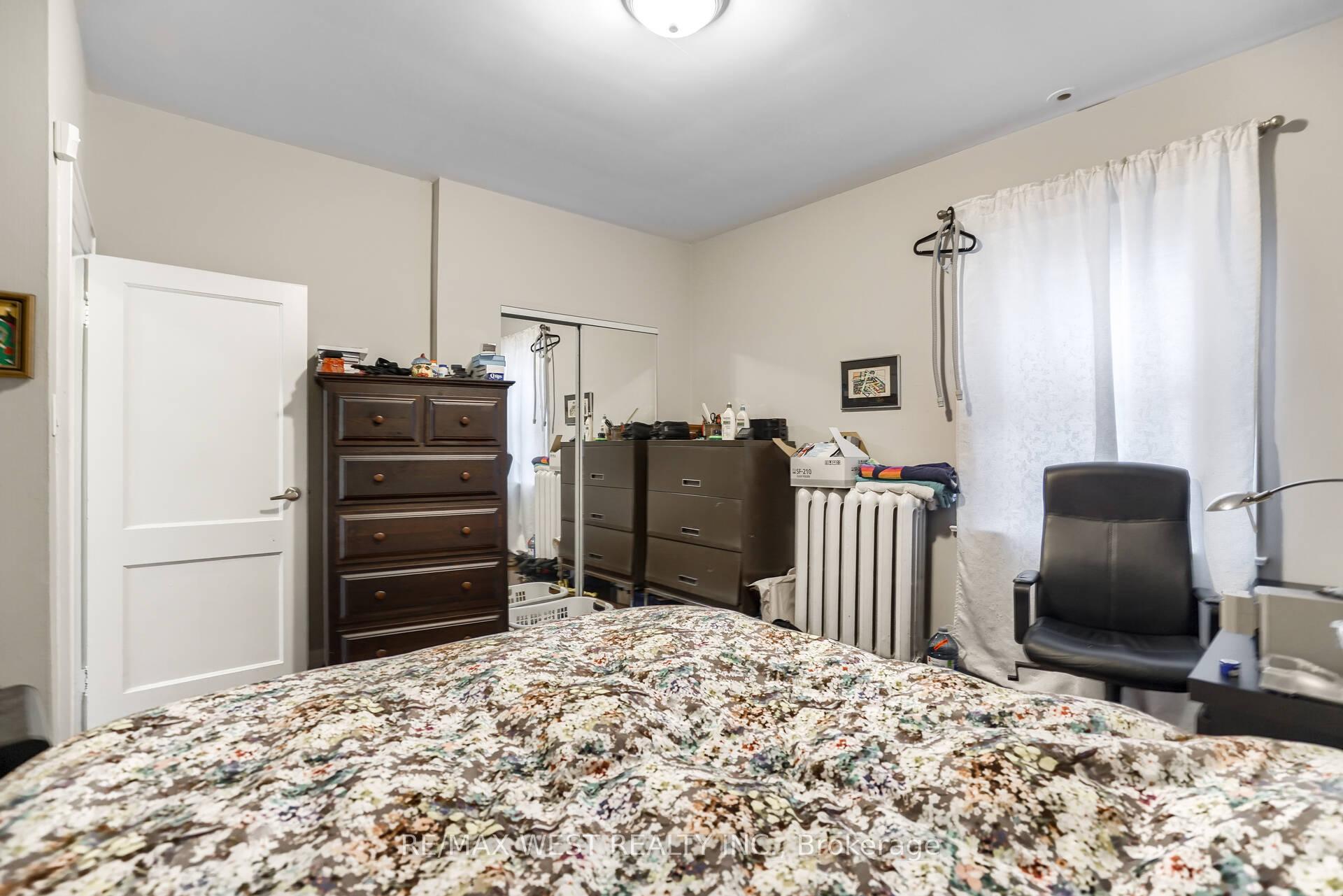 Photo 23 of Unit Main, 4 Oriole Gardens, Toronto, Yonge-St. Clair — HOMEH