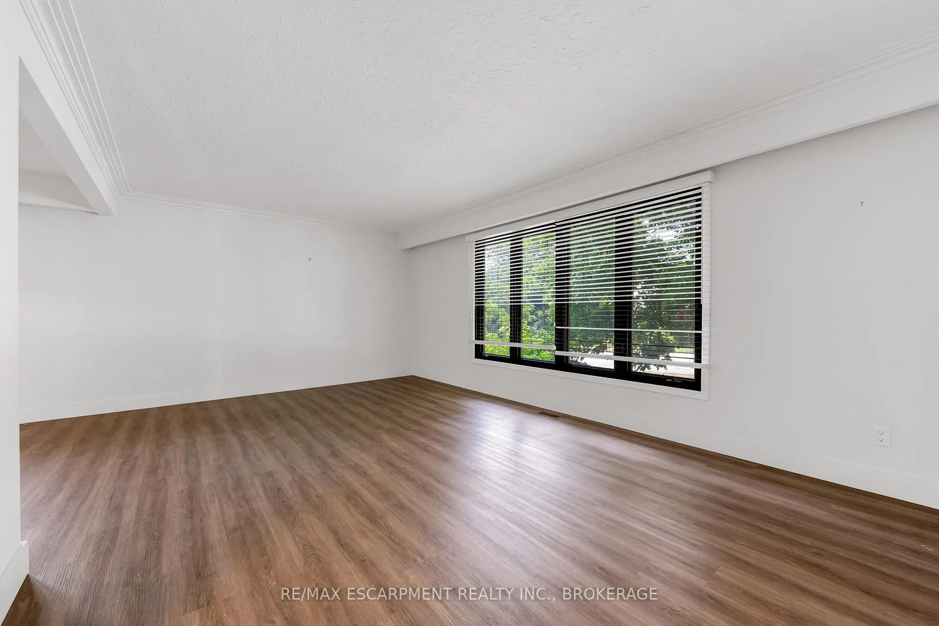 Photo 4 of 4252 William Street, Lincoln, Beamsville — HOMEH