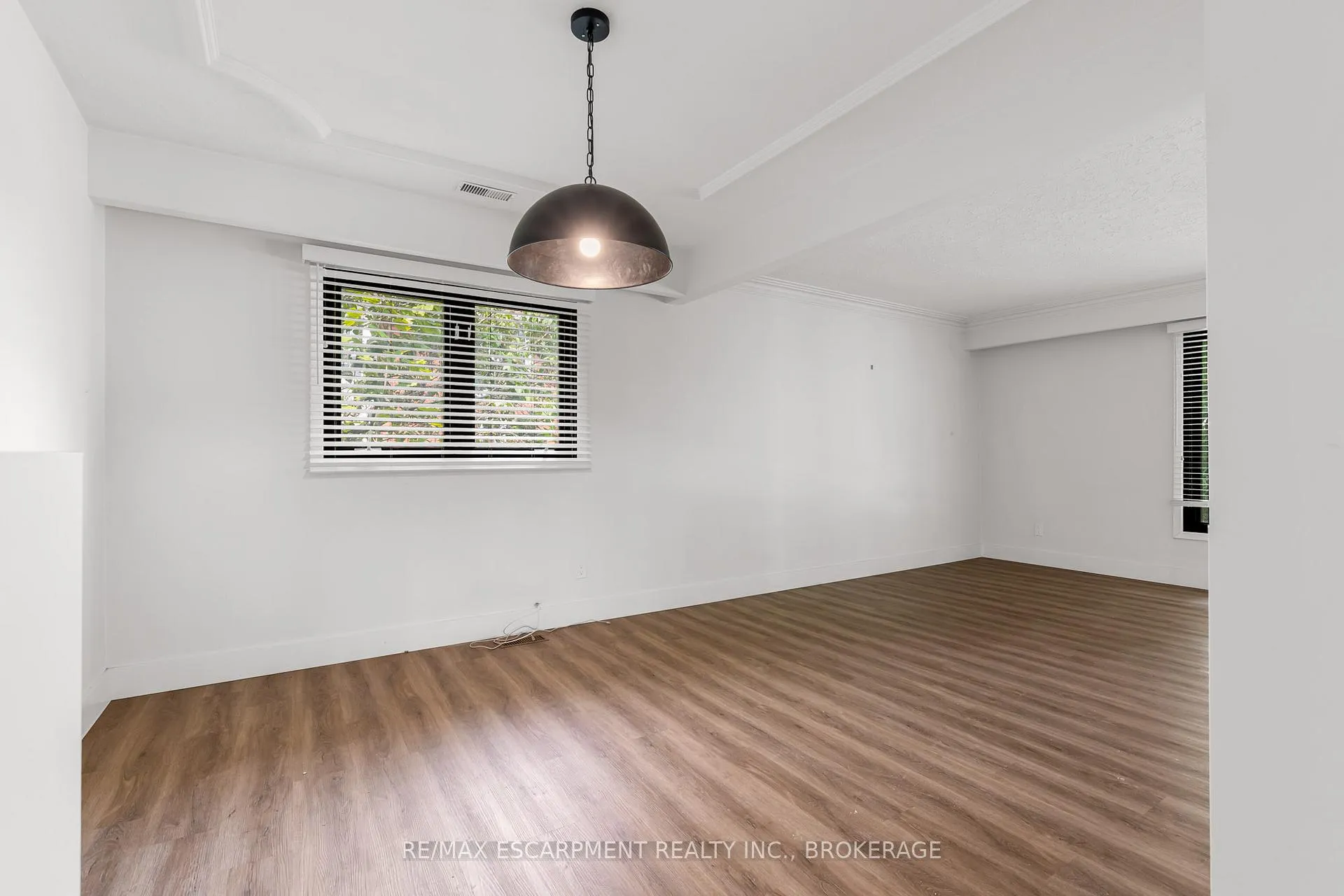 Photo 6 of 4252 William Street, Lincoln, Beamsville — HOMEH