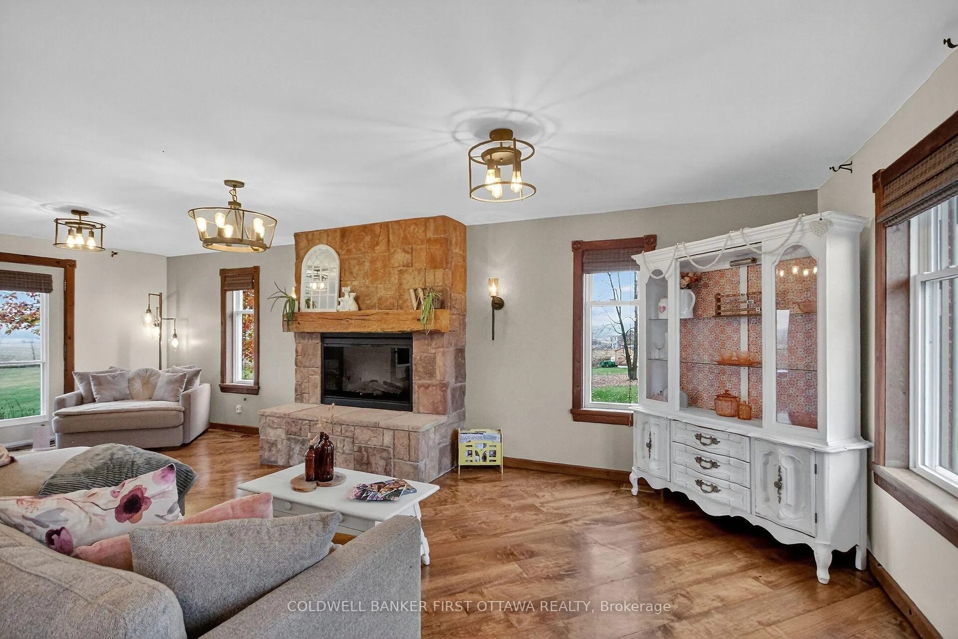 Photo 4 of 2889 Swale Road, Ottawa, Osgoode Twp South of Reg Rd 6 — HOMEH