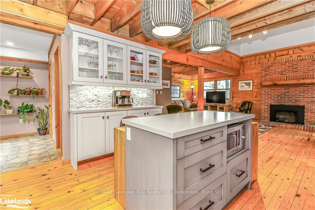 Photo 15 of 105 Hoyt Avenue, Tay, Victoria Harbour — HOMEH