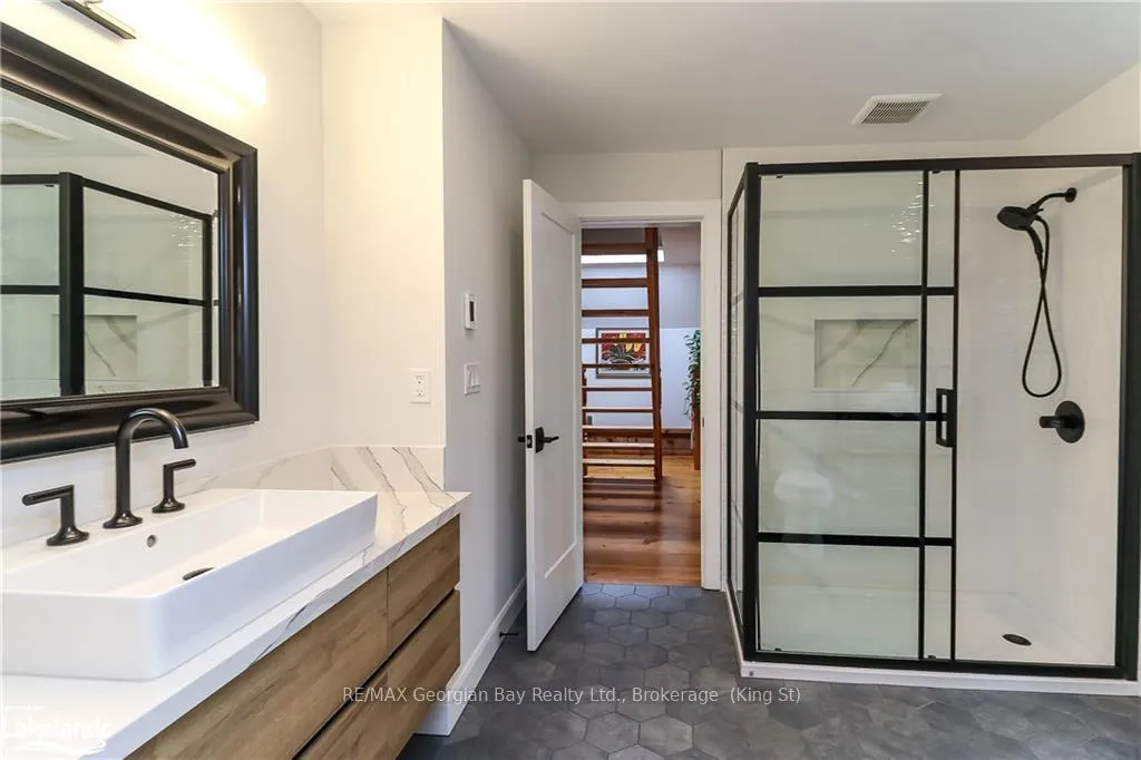 Photo 26 of 105 Hoyt Avenue, Tay, Victoria Harbour — HOMEH