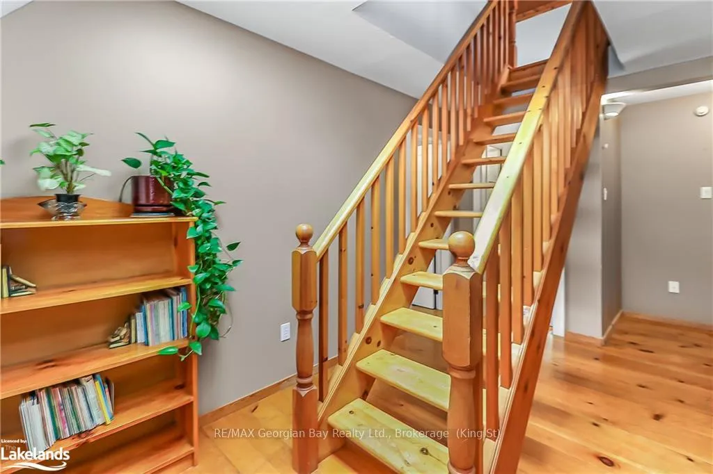 Photo 31 of 105 Hoyt Avenue, Tay, Victoria Harbour — HOMEH