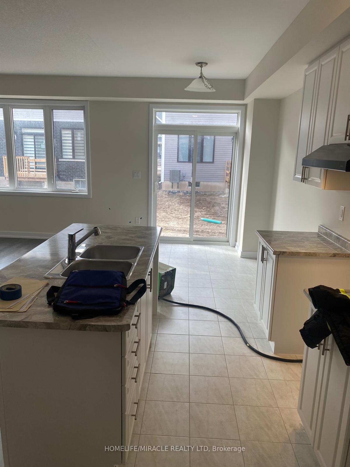 Photo 5 of 21 Lavender Road, Thorold, Hurricane/Merrittville — HOMEH