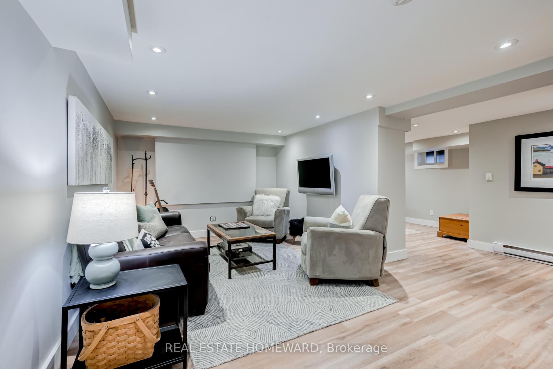 Photo 25 of 46 Fairside Avenue, Toronto, Danforth Village-East York — HOMEH