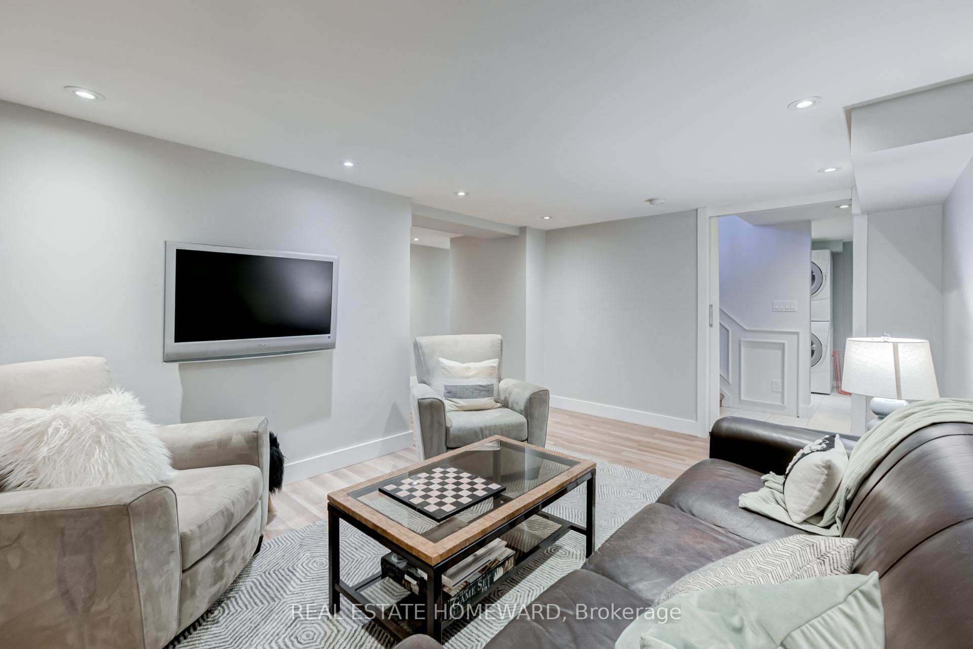 Photo 26 of 46 Fairside Avenue, Toronto, Danforth Village-East York — HOMEH