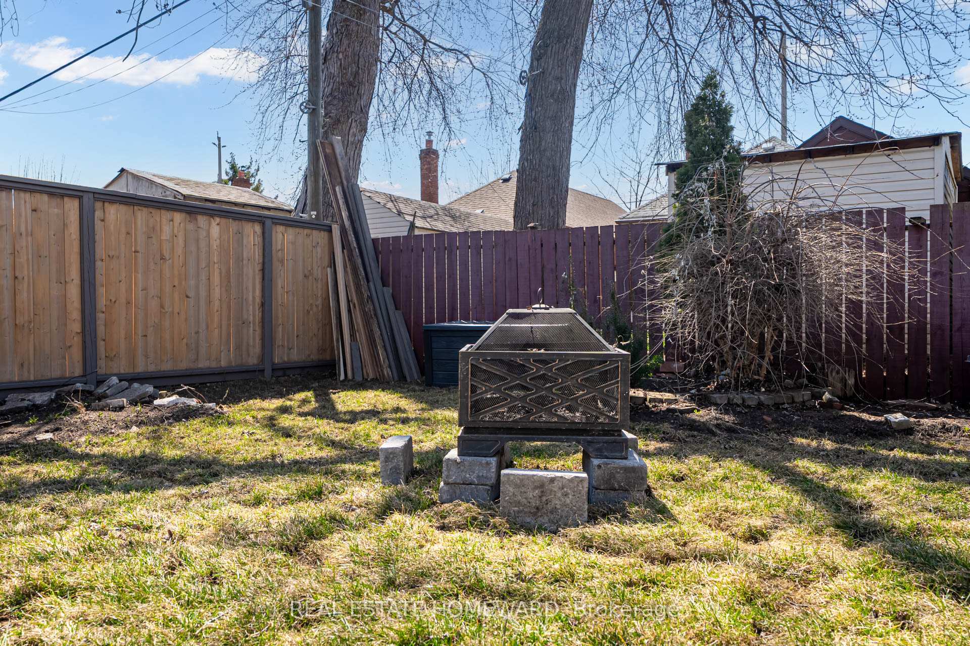 Photo 35 of 46 Fairside Avenue, Toronto, Danforth Village-East York — HOMEH