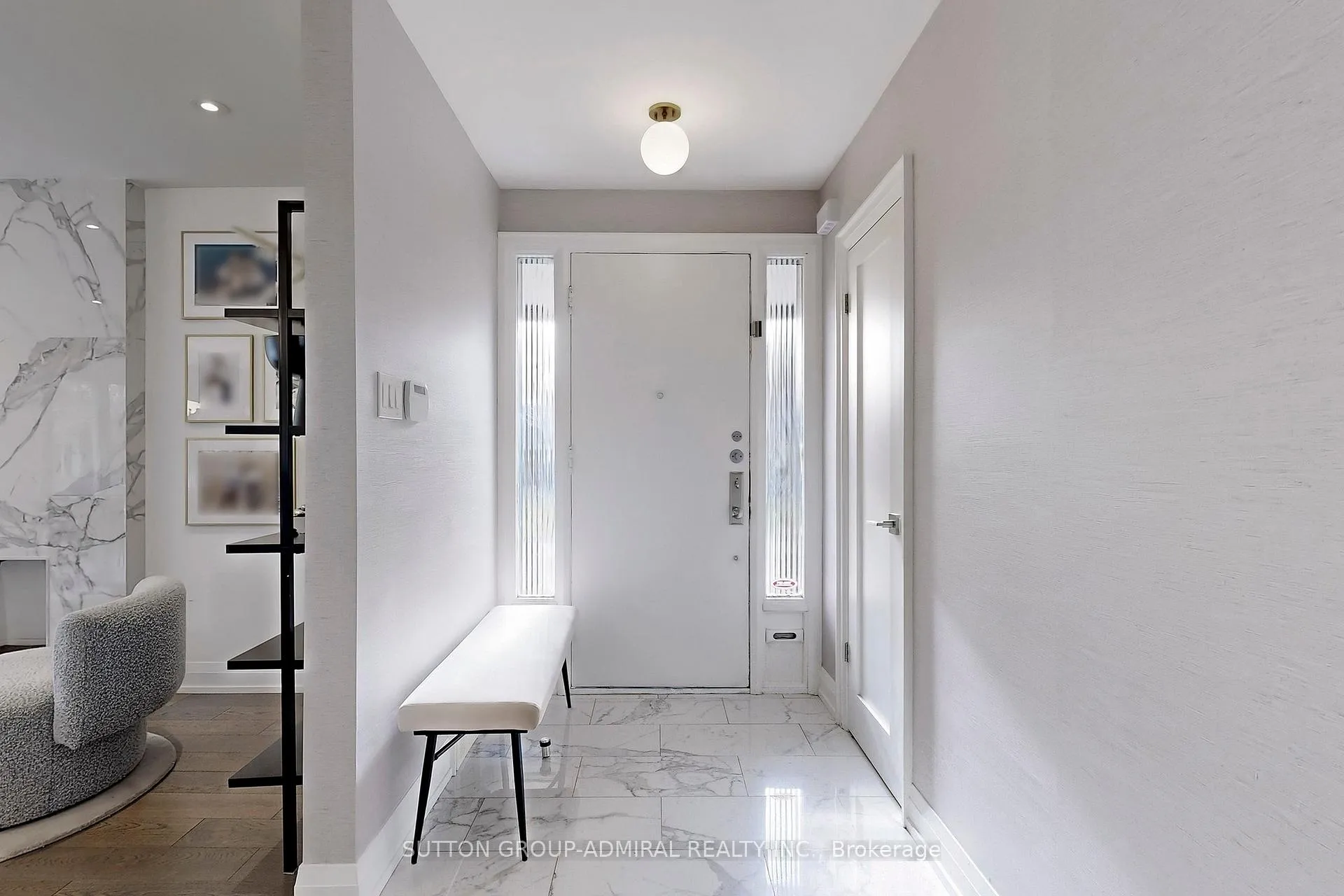 Photo 4 of 66 Brucewood Crescent, Toronto, Englemount-Lawrence — HOMEH