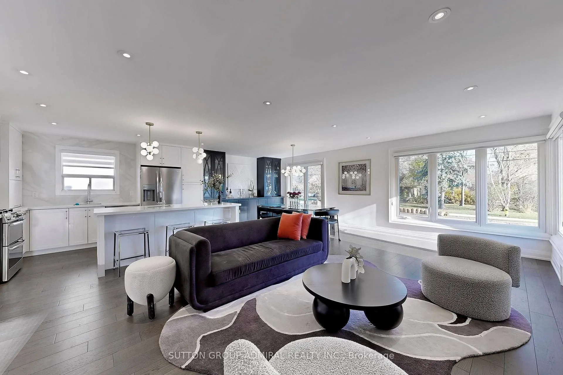Photo 5 of 66 Brucewood Crescent, Toronto, Englemount-Lawrence — HOMEH