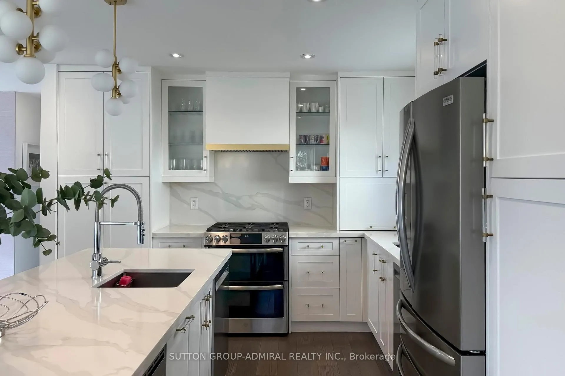 Photo 14 of 66 Brucewood Crescent, Toronto, Englemount-Lawrence — HOMEH