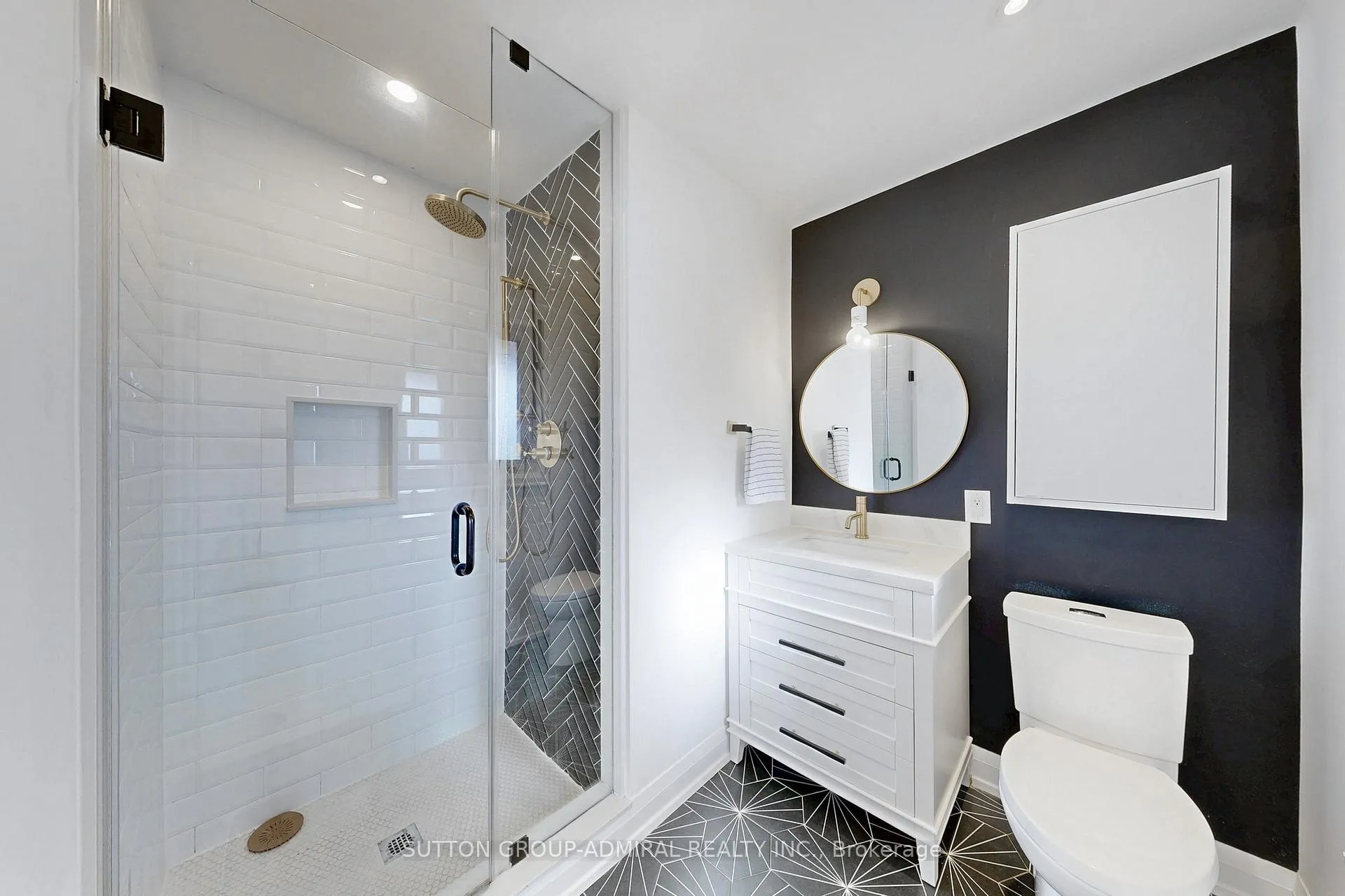 Photo 25 of 66 Brucewood Crescent, Toronto, Englemount-Lawrence — HOMEH