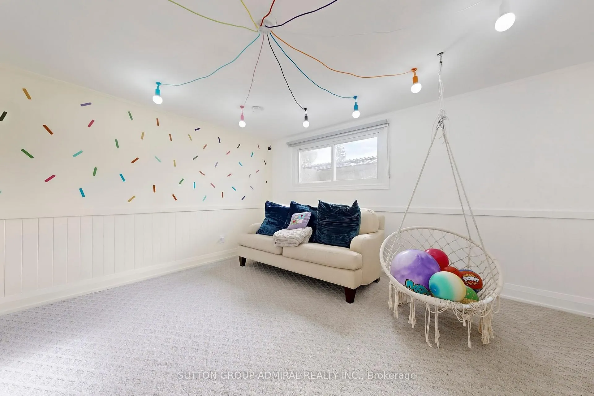 Photo 30 of 66 Brucewood Crescent, Toronto, Englemount-Lawrence — HOMEH
