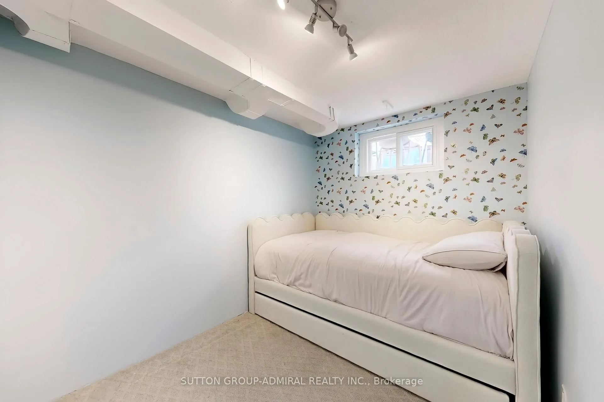Photo 34 of 66 Brucewood Crescent, Toronto, Englemount-Lawrence — HOMEH